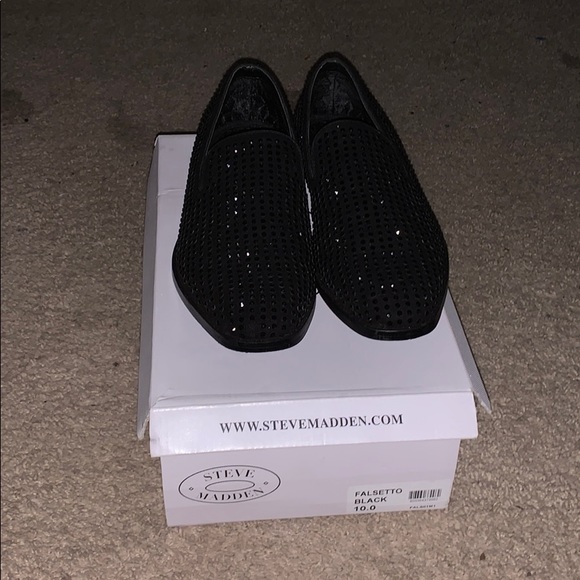 Steve Madden black falsetto